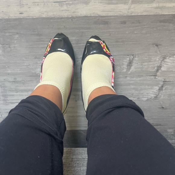 Used pair of Ed Hardy peep toe heels - Picture 5 of 7